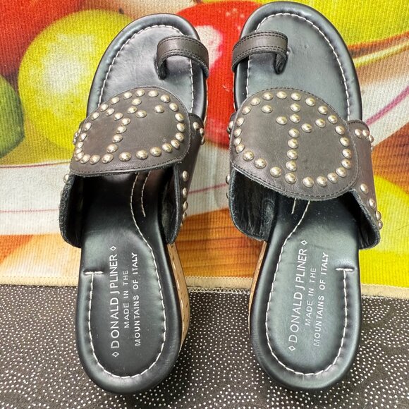 Donald J Pliner Black Leather Studded Platform Sandals Size 6M - Picture 6 of 9